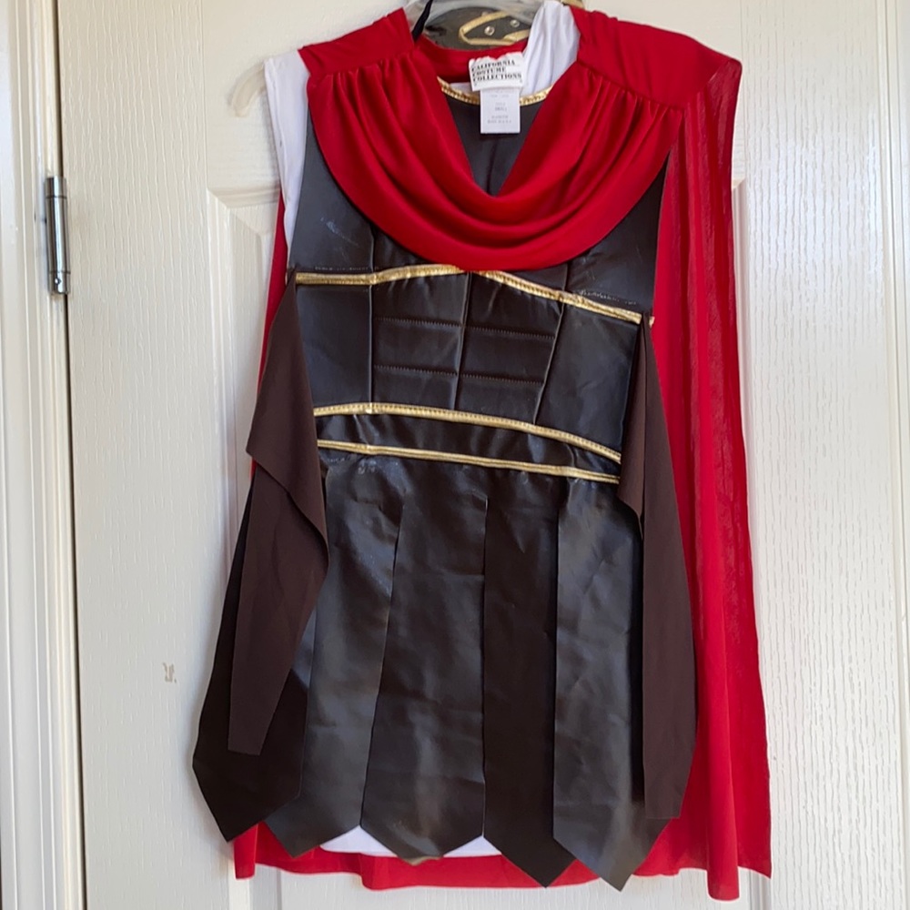 Child’s gladiator costume size small (6-7)